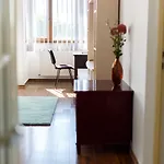 Lira Pacific Aparthotel Constanţa
