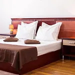Lira Pacific Aparthotel 3*