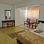 Aparthotel Lira Pacific