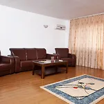 Aparthotel Lira Pacific Constanţa