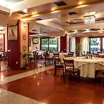 Lira Pacific Aparthotel Constanţa