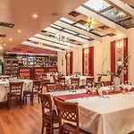 Lira Pacific Aparthotel