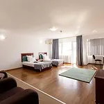 Aparthotel Lira Pacific Constanţa