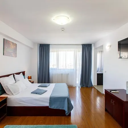 Aparthotel Lira Pacific Constanţa