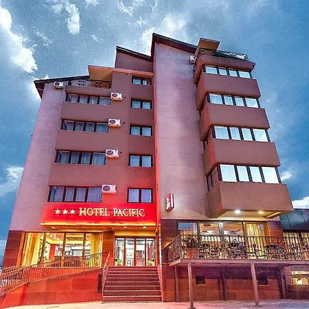 Aparthotel Lira Pacific