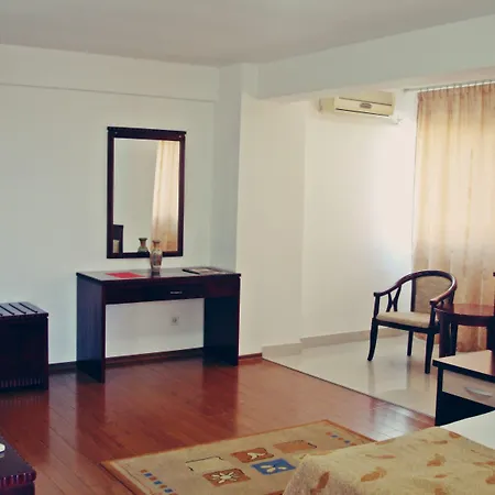 Lira Pacific Hotel de apartamente