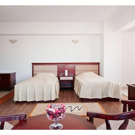 Hotel de apartamente Lira Pacific 3*