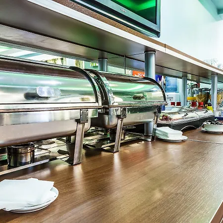 Lira Pacific Hotel de apartamente 3*