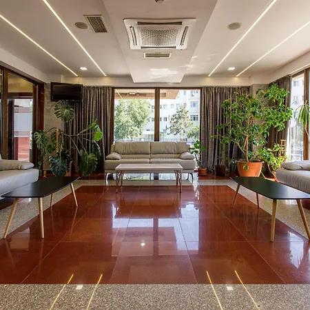 Lira Pacific 3* 康斯坦察