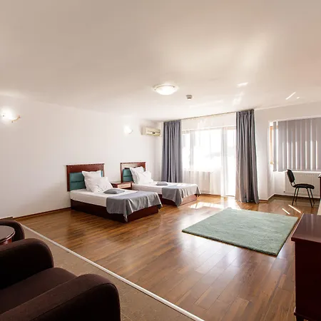 Hotel de apartamente Lira Pacific Constanţa