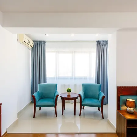 Aparthotel Lira Pacific