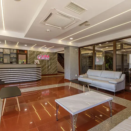 Lira Pacific Aparthotel