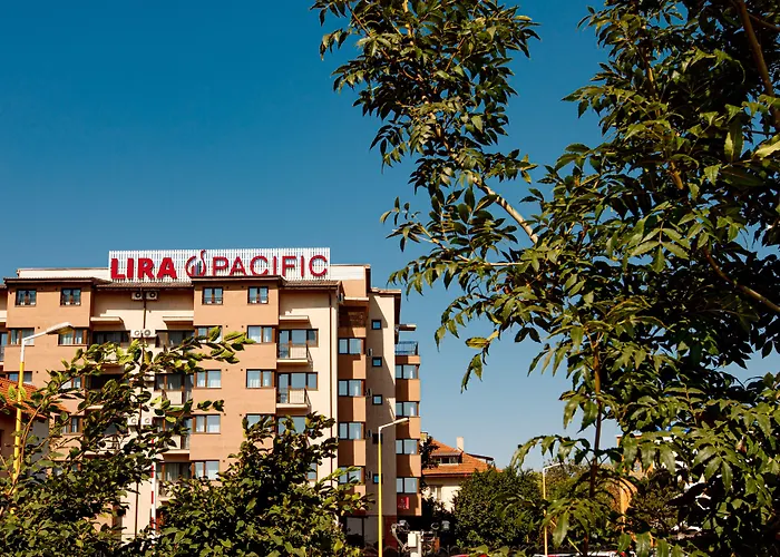 Lira Pacific 3*