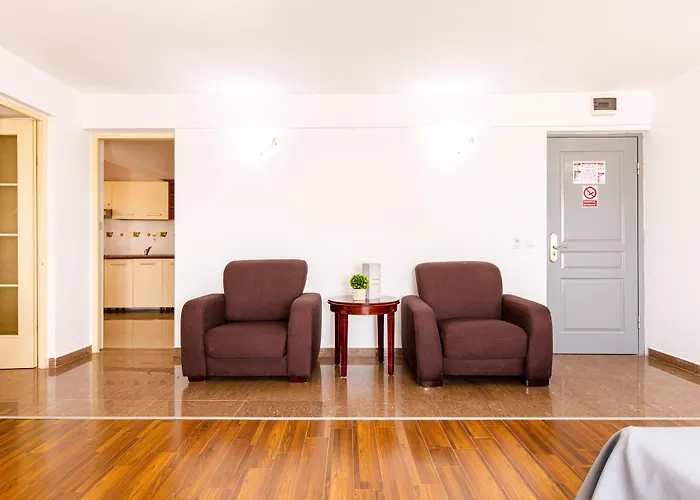 Lira Pacific Констанца